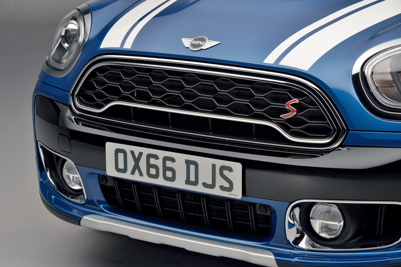 Illustration for article titled The 2017 Mini Countryman Is Beefy As Hell Now To Annihilate Nature And Sales